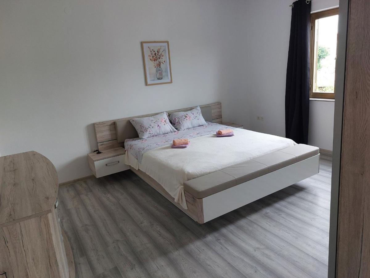 Apartments Baksa Канфанар Экстерьер фото