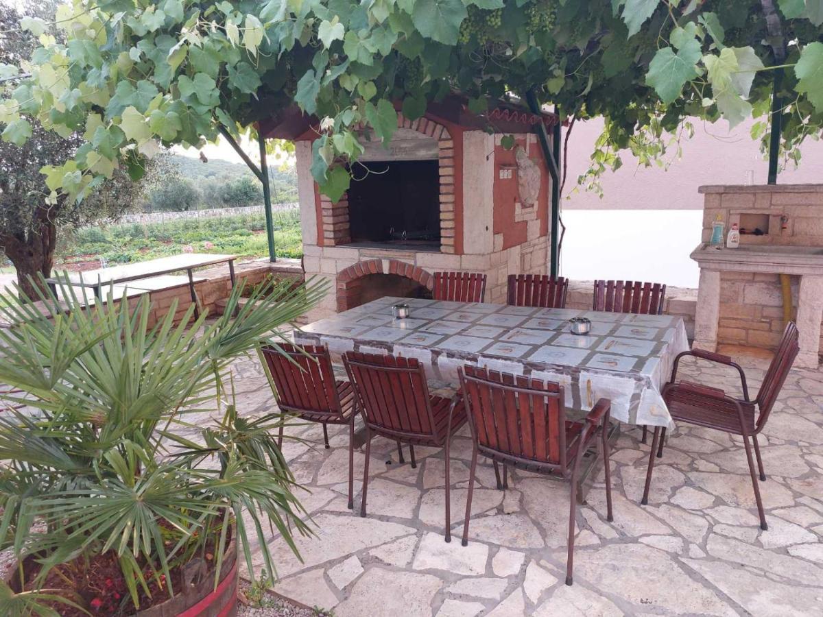 Apartments Baksa Канфанар Экстерьер фото