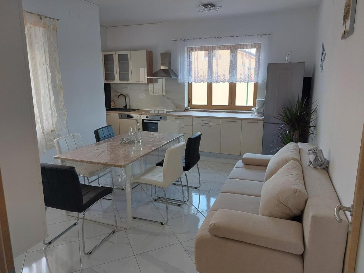 Apartments Baksa Канфанар Экстерьер фото