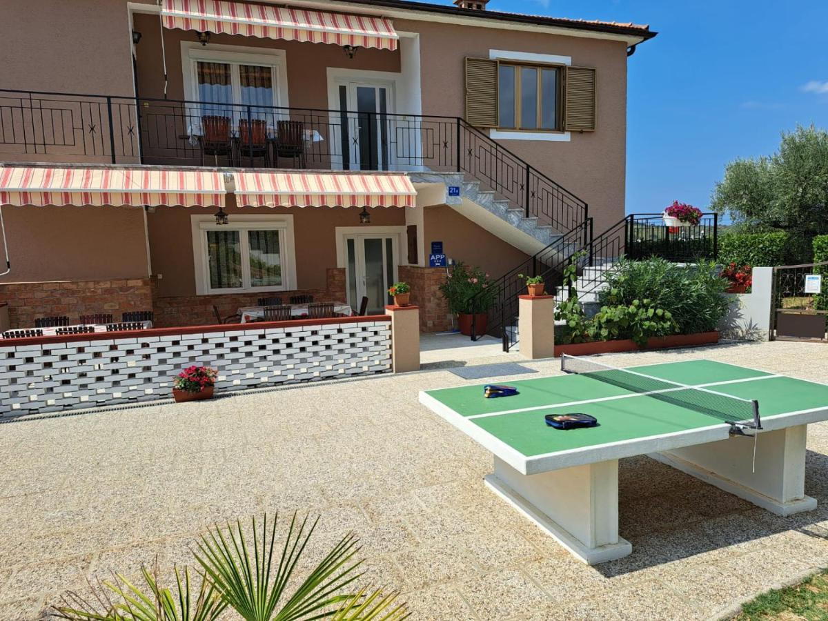 Apartments Baksa Канфанар Экстерьер фото
