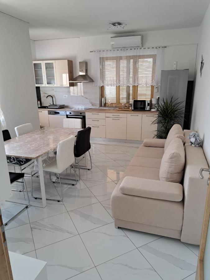 Apartments Baksa Канфанар Экстерьер фото