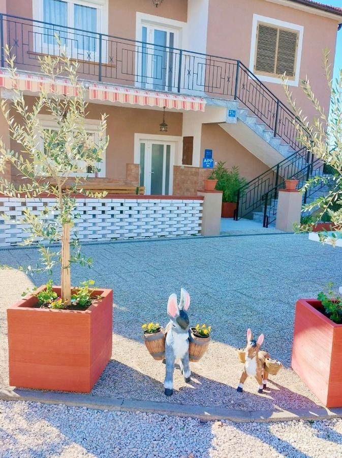 Apartments Baksa Канфанар Экстерьер фото